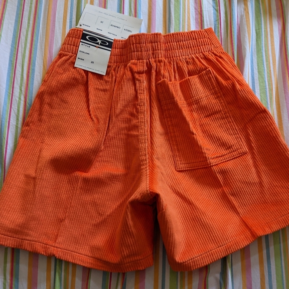 Vintage Ocean Pacific Corduroy Highwaisted Longriders Skate Shorts, Size 26" - Picture 2 of 3